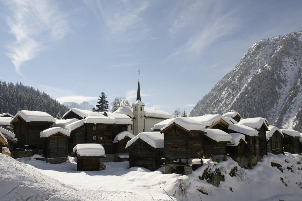 Swissalpschalet Chalet Timber Inn 4-5 Blatten bei Naters Zewnętrze zdjęcie